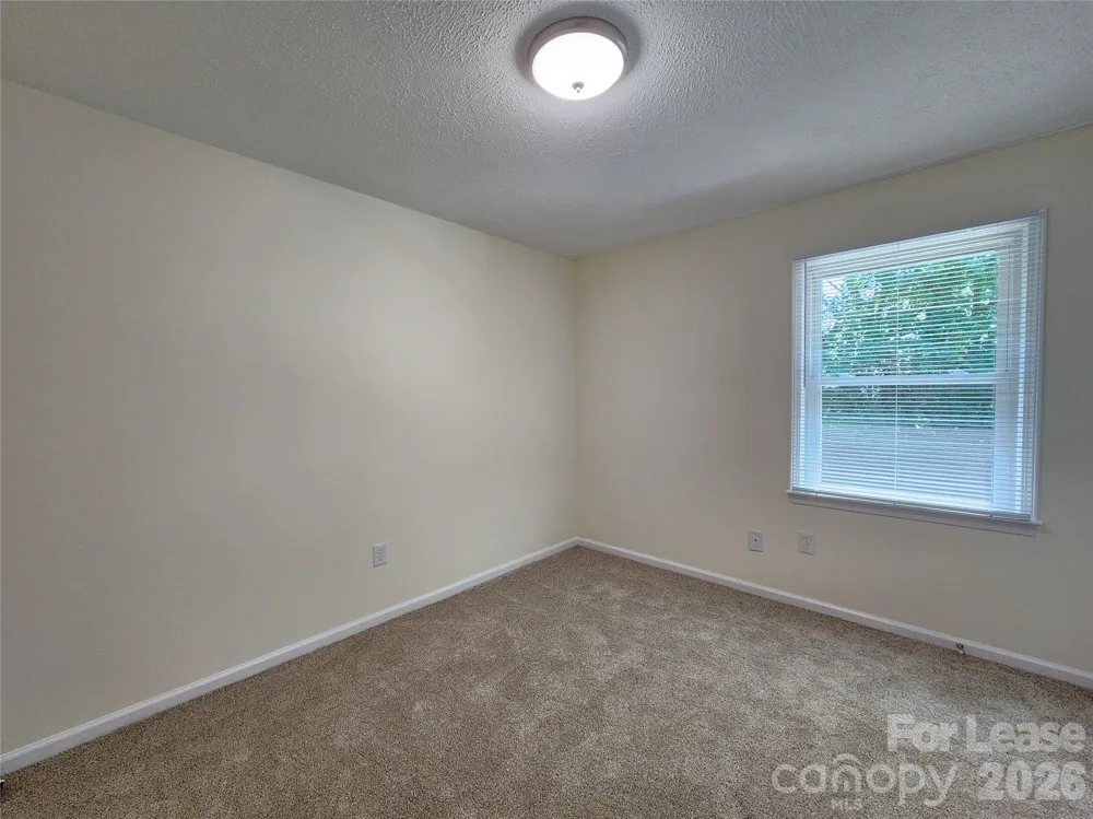 406 E 18th Street Kannapolis, NC 28083