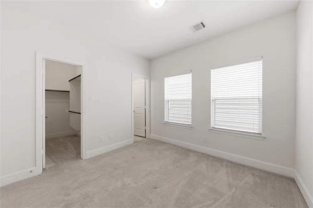 960 W 24th Street Houston, TX 77008