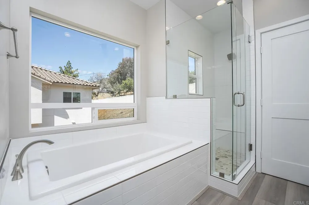 3880 Rojo Tierra Rd La Mesa, CA 91941
