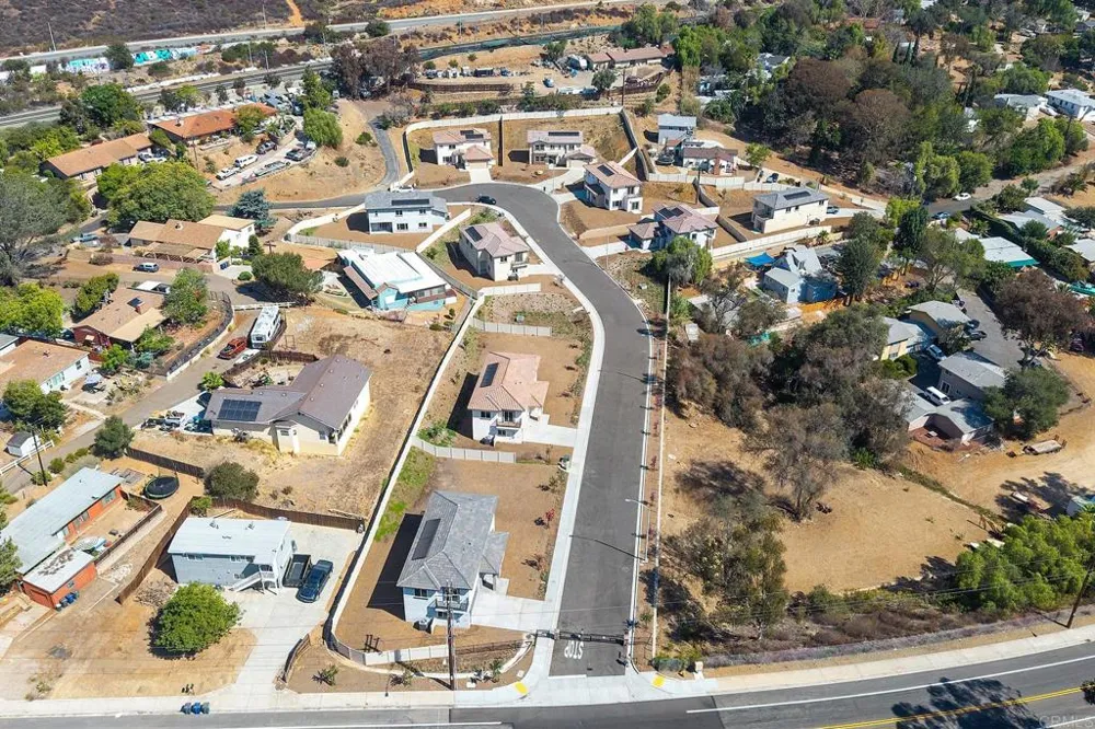 3880 Rojo Tierra Rd La Mesa, CA 91941