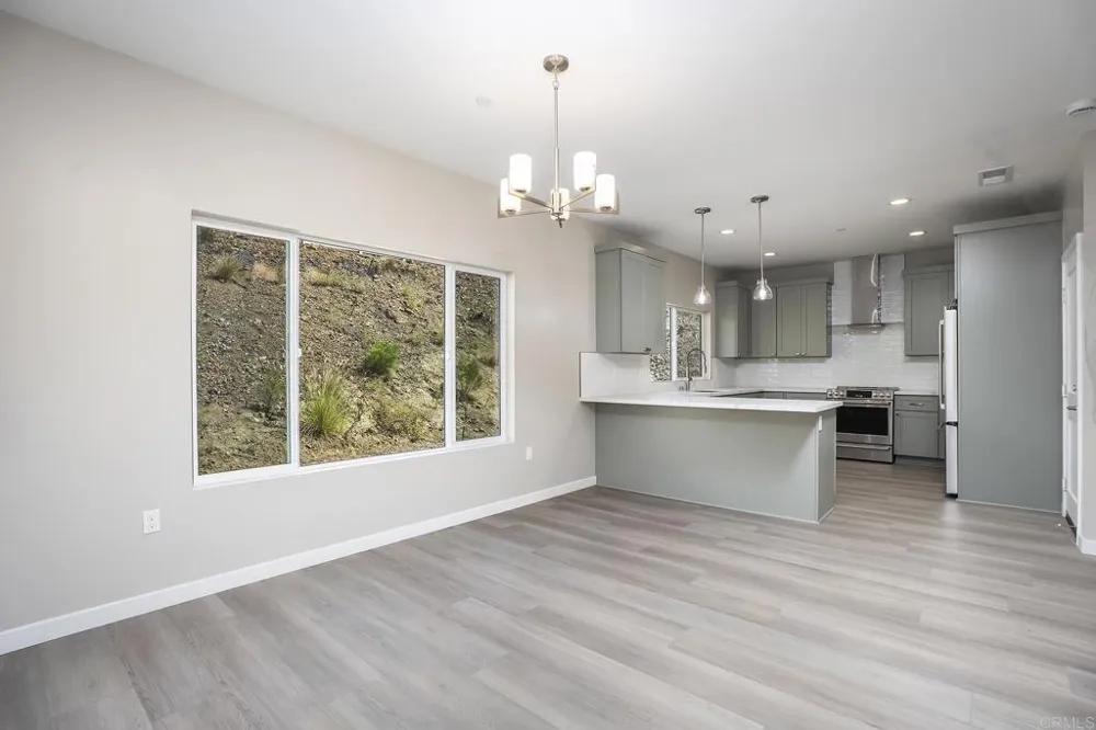 3880 Rojo Tierra Rd La Mesa, CA 91941