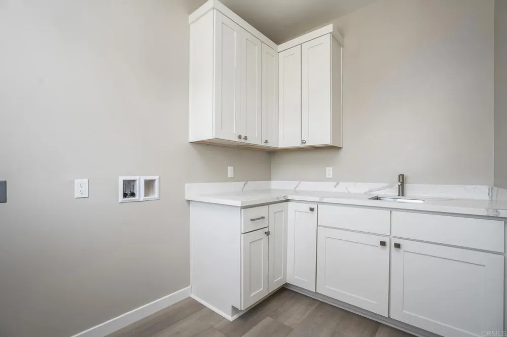 3880 Rojo Tierra Rd La Mesa, CA 91941