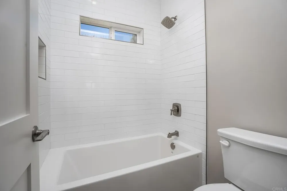 3880 Rojo Tierra Rd La Mesa, CA 91941