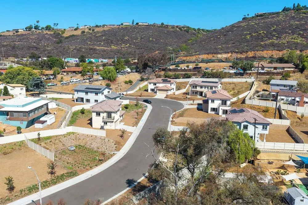 3880 Rojo Tierra Rd La Mesa, CA 91941