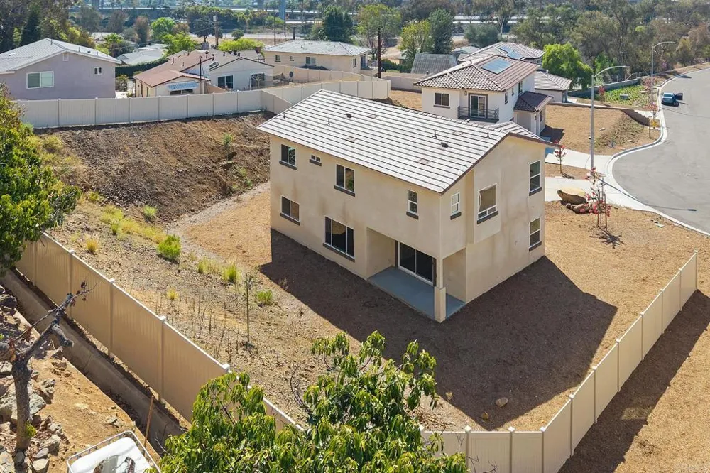 3880 Rojo Tierra Rd La Mesa, CA 91941