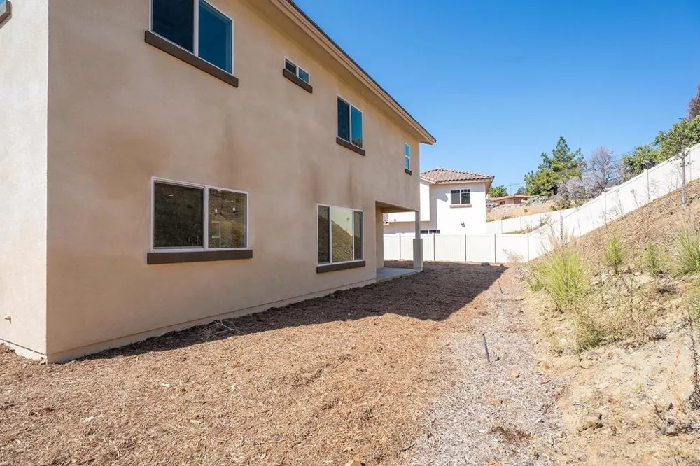 3880 Rojo Tierra Rd La Mesa, CA 91941