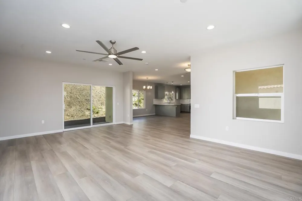 3880 Rojo Tierra Rd La Mesa, CA 91941