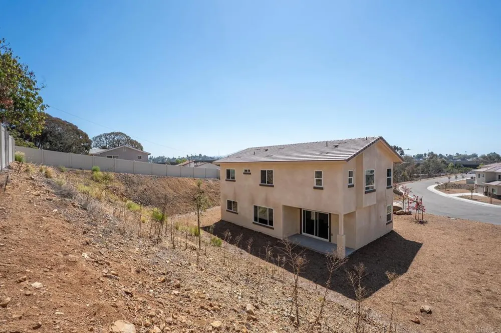 3880 Rojo Tierra Rd La Mesa, CA 91941