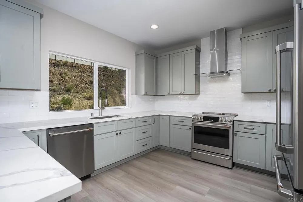 3880 Rojo Tierra Rd La Mesa, CA 91941