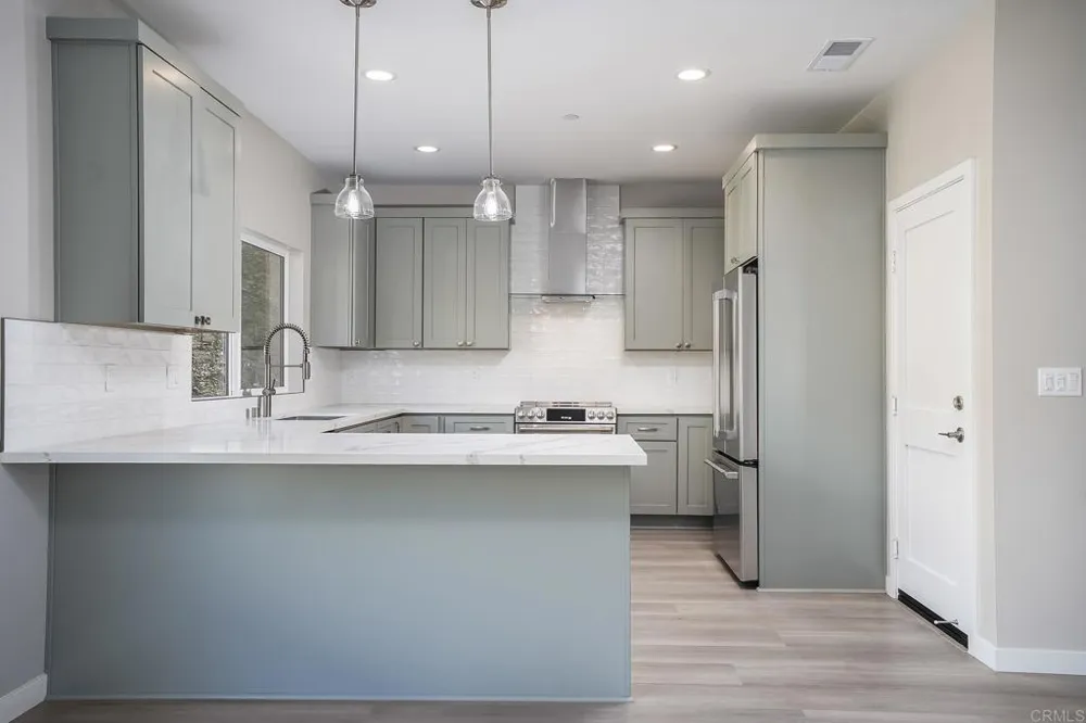3880 Rojo Tierra Rd La Mesa, CA 91941