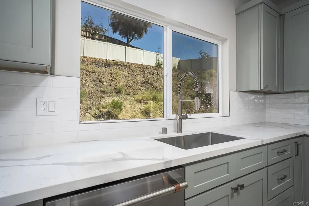 3880 Rojo Tierra Rd La Mesa, CA 91941