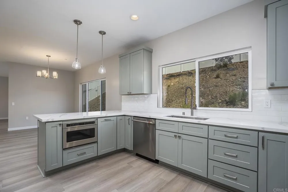 3880 Rojo Tierra Rd La Mesa, CA 91941