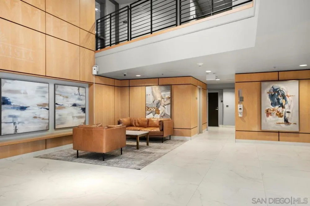425 W Beech Street #721 San Diego, CA 92101