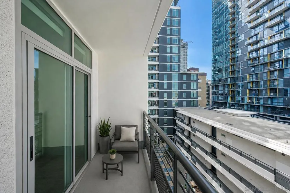 425 W Beech Street #721 San Diego, CA 92101