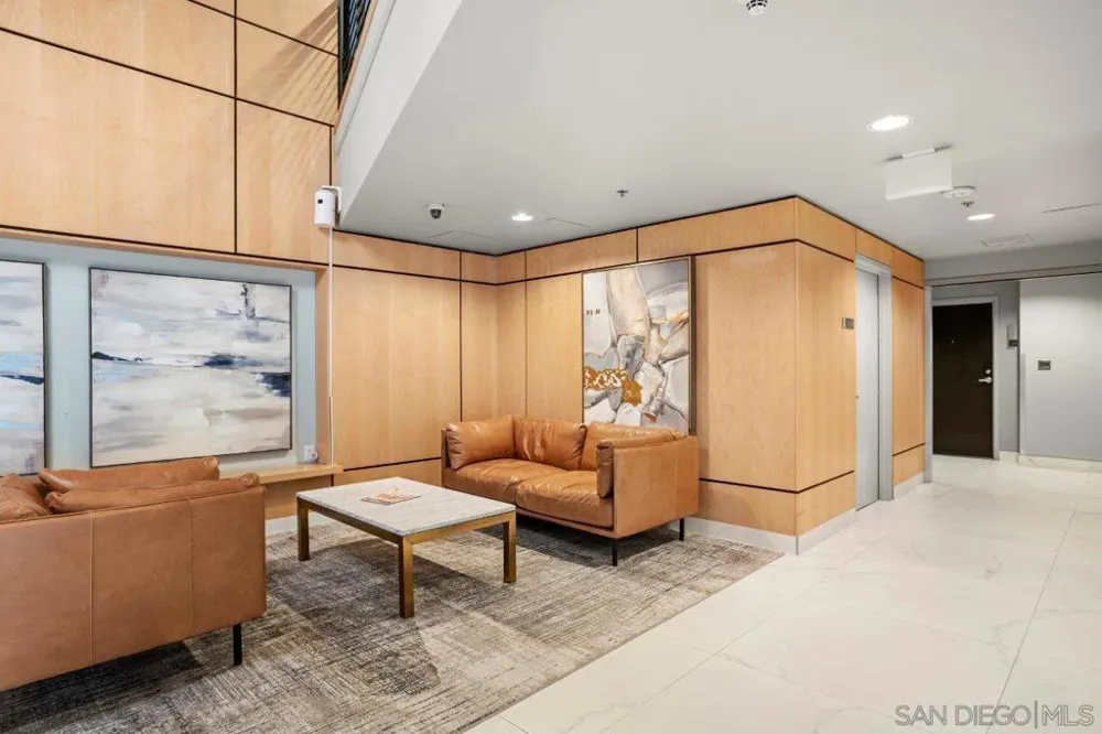 425 W Beech Street #721 San Diego, CA 92101