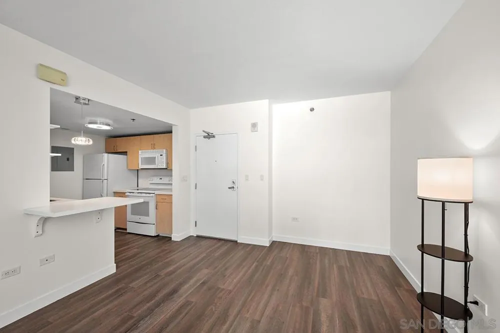 425 W Beech Street #721 San Diego, CA 92101