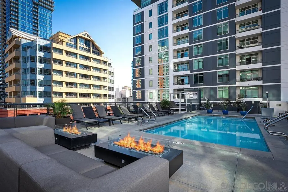 425 W Beech Street #721 San Diego, CA 92101