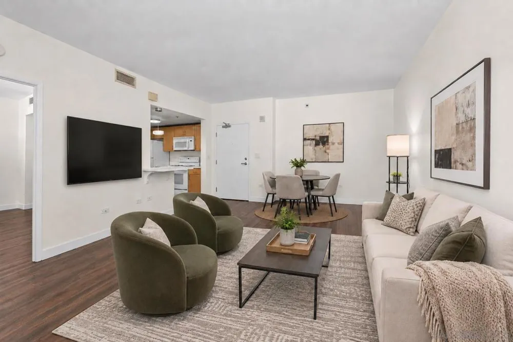 425 W Beech Street #721 San Diego, CA 92101