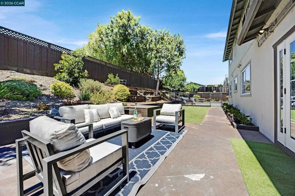 11698 Serra Ct Dublin, CA 94568