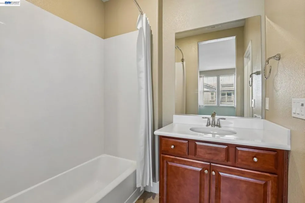 2836 Stringham Way Dublin, CA 94568