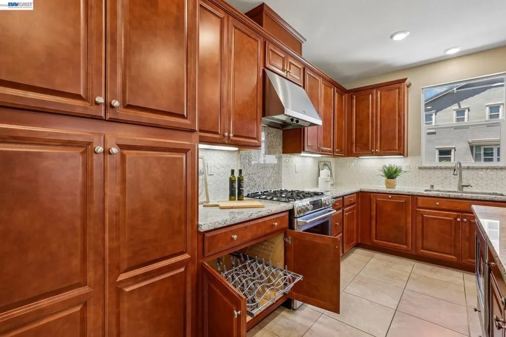 2836 Stringham Way Dublin, CA 94568