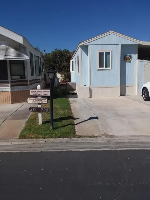 84136 Ave 44, #220 ##220