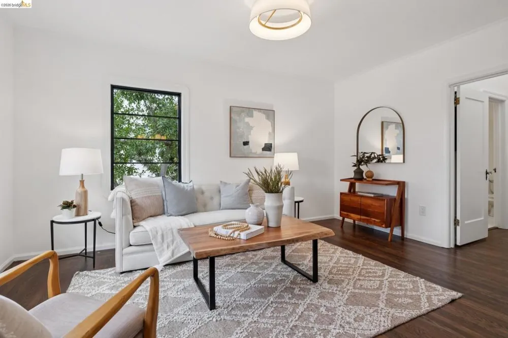 55 Fairview Ave. Piedmont, CA 94610
