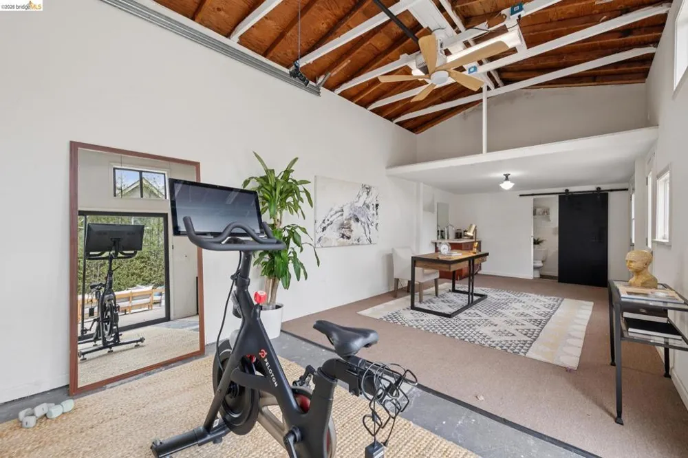55 Fairview Ave. Piedmont, CA 94610