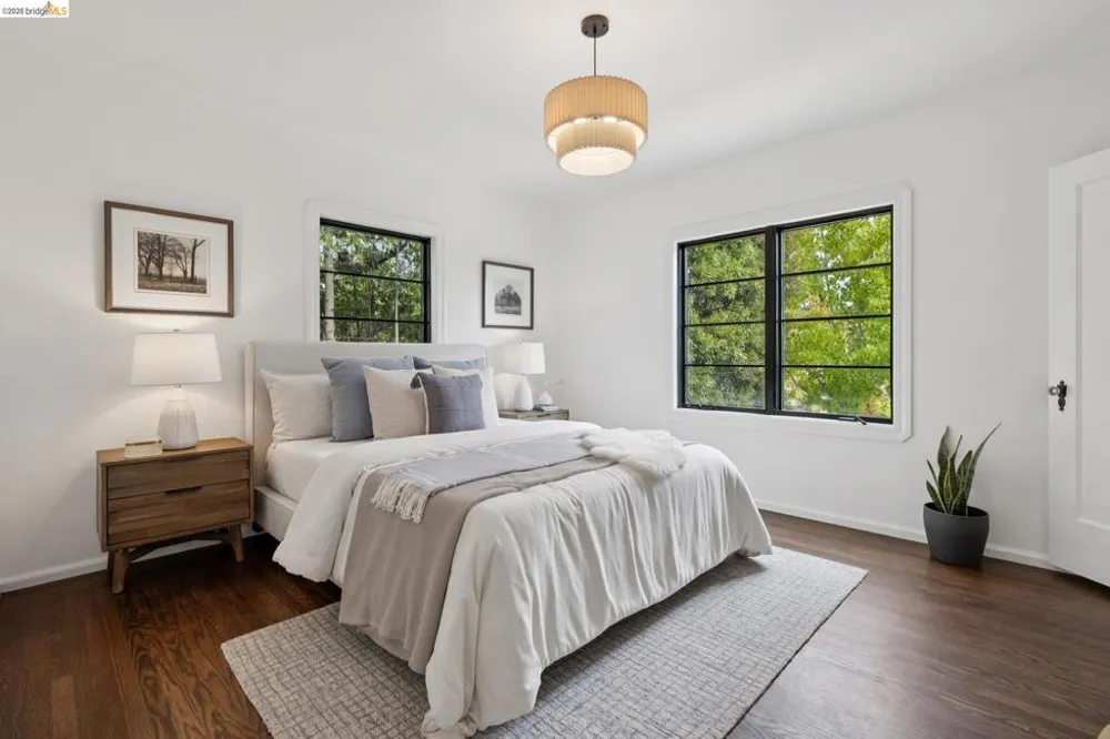 55 Fairview Ave. Piedmont, CA 94610