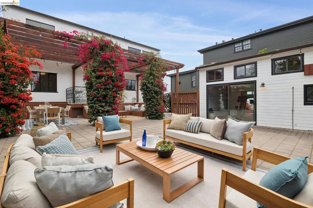 55 Fairview Ave. Piedmont, CA 94610