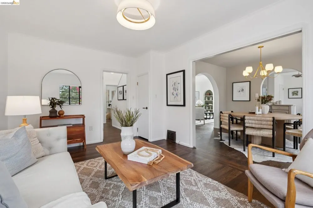 55 Fairview Ave. Piedmont, CA 94610