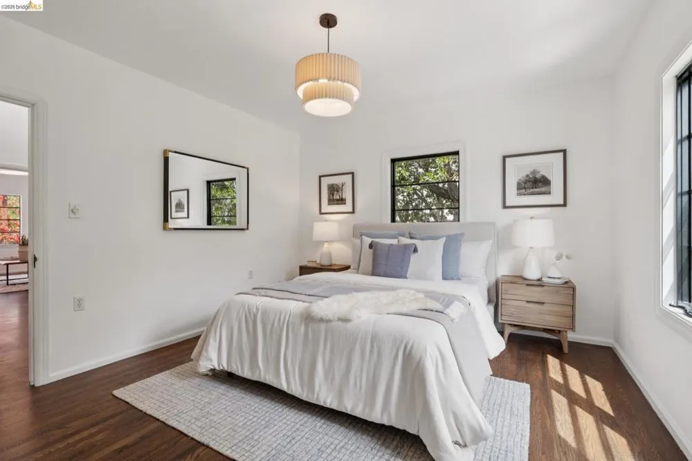 55 Fairview Ave. Piedmont, CA 94610