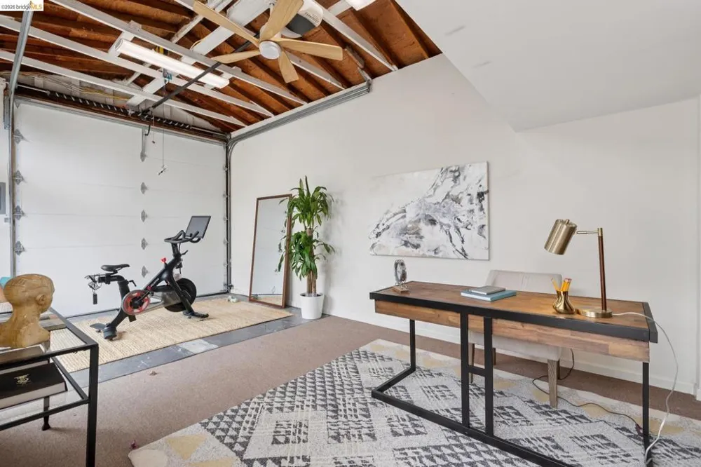 55 Fairview Ave. Piedmont, CA 94610