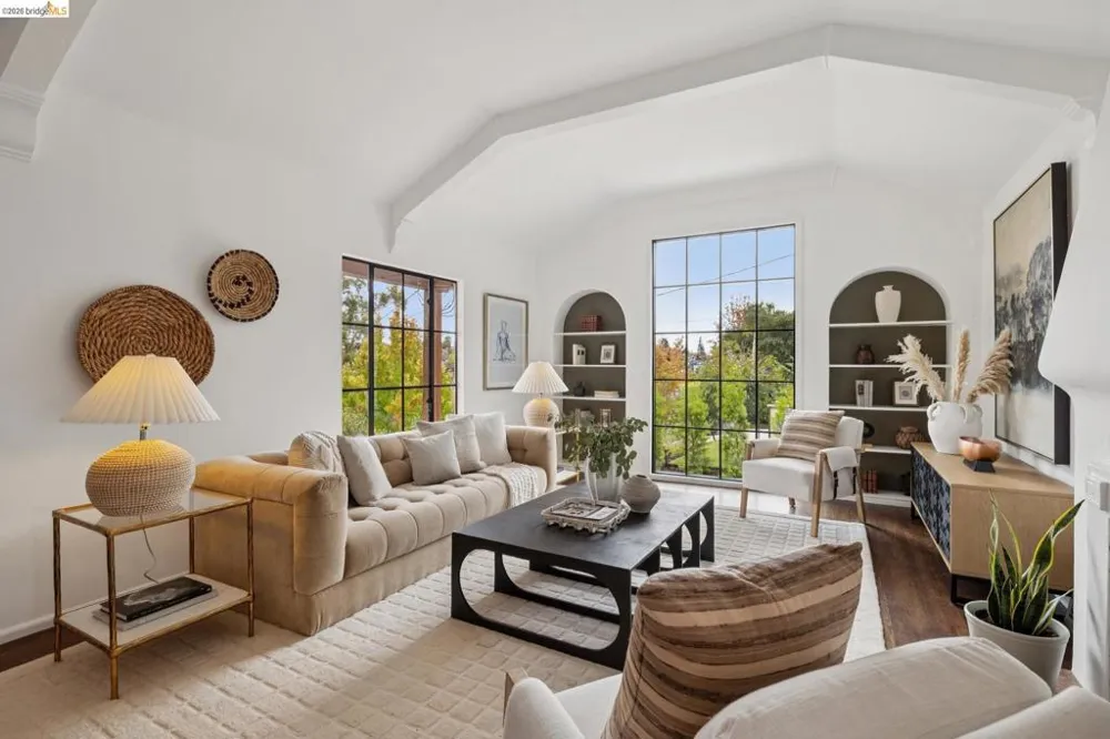 55 Fairview Ave. Piedmont, CA 94610