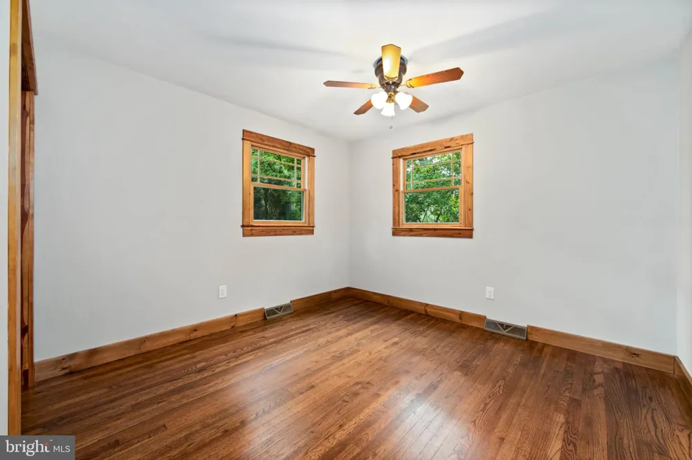 213 RIDGE ROAD Southampton, NJ 08088