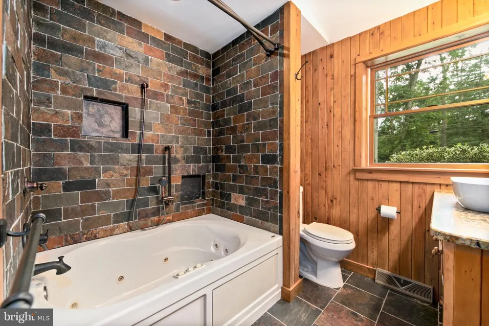 213 RIDGE ROAD Southampton, NJ 08088