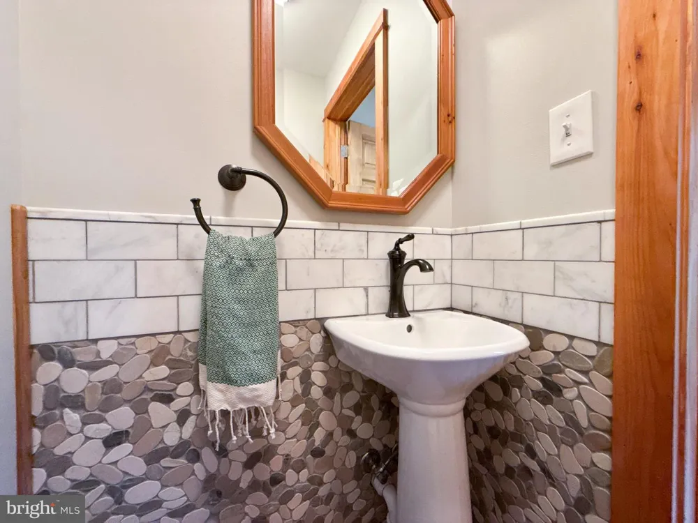 213 RIDGE ROAD Southampton, NJ 08088