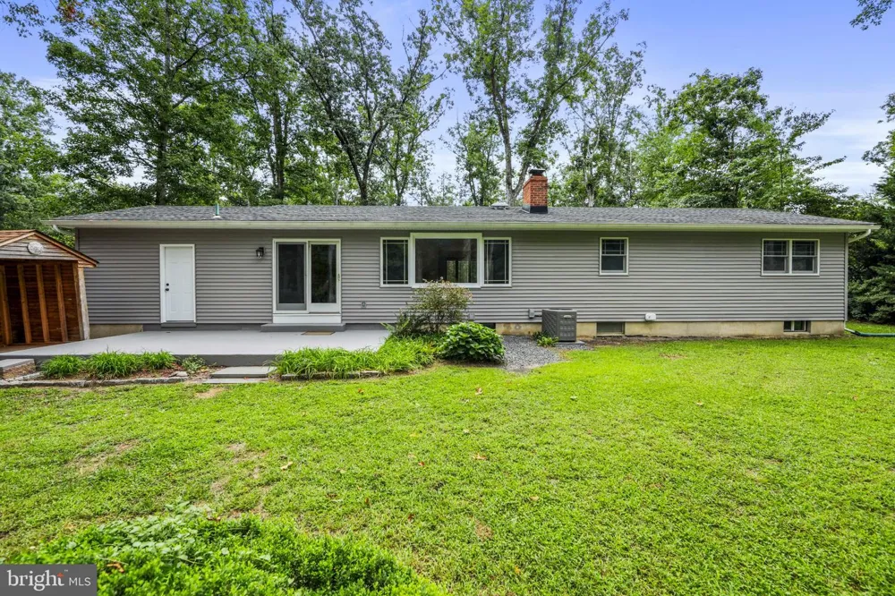 213 RIDGE ROAD Southampton, NJ 08088