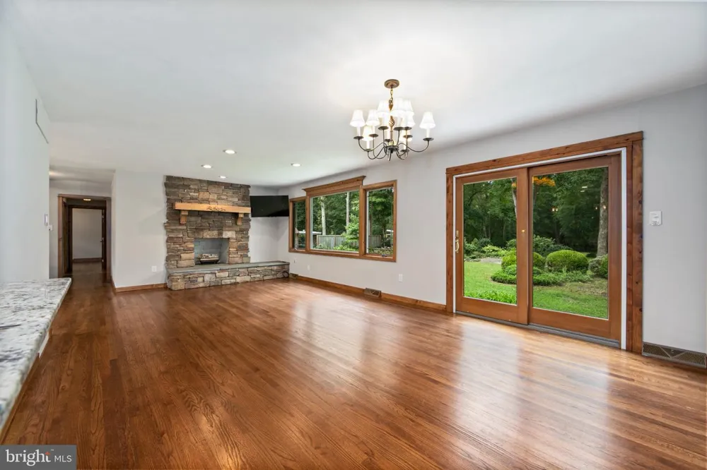 213 RIDGE ROAD Southampton, NJ 08088
