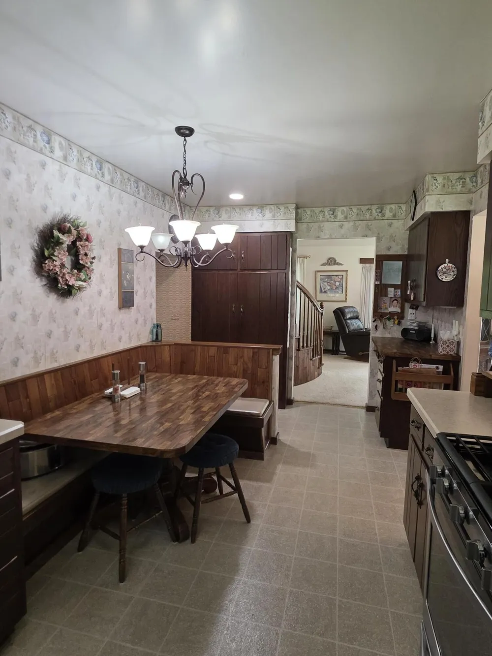 5163 Burning Tree Road Kalamazoo, MI 49009