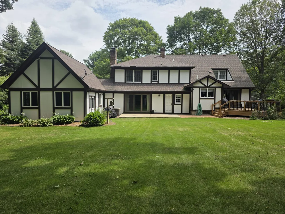 5163 Burning Tree Road Kalamazoo, MI 49009