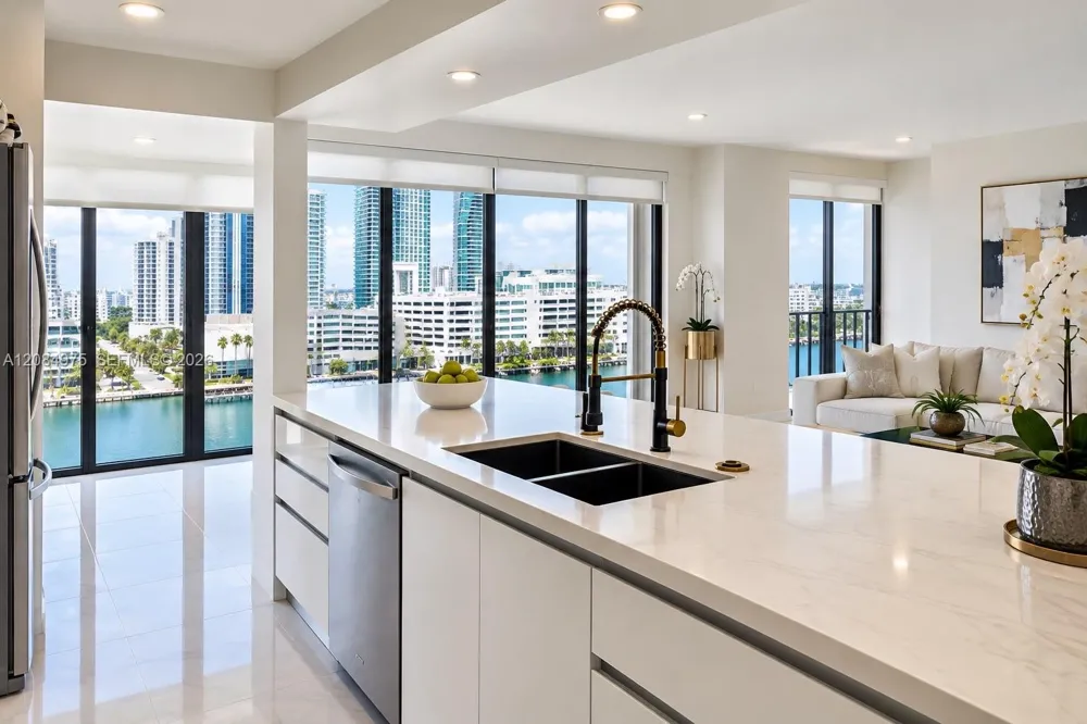 600 Parkview Dr #1018 Hallandale Beach, FL 33009