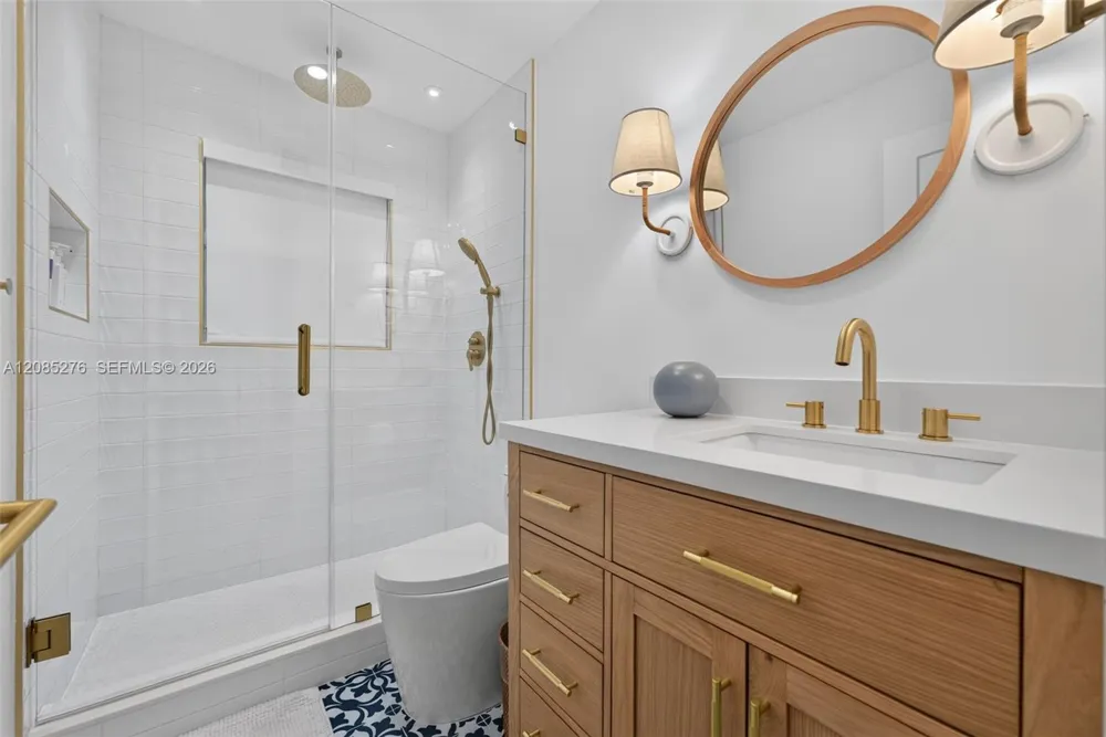 2221 NE 33rd Ave #2221 Fort Lauderdale, FL 33305