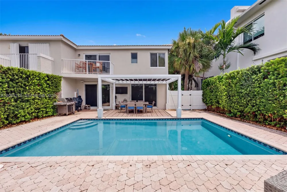 2221 NE 33rd Ave #2221 Fort Lauderdale, FL 33305