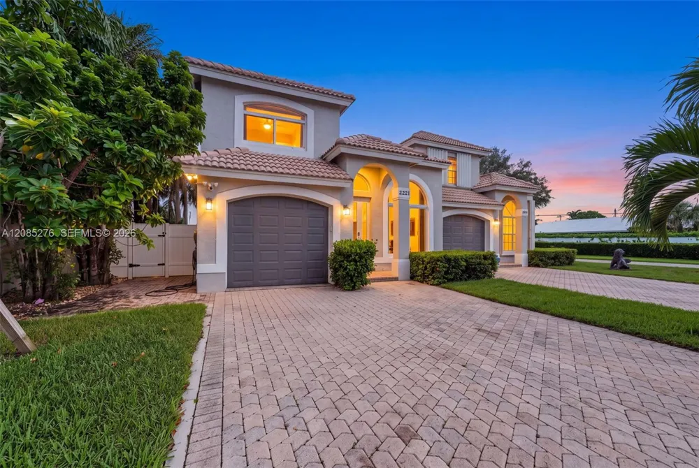 2221 NE 33rd Ave #2221 Fort Lauderdale, FL 33305
