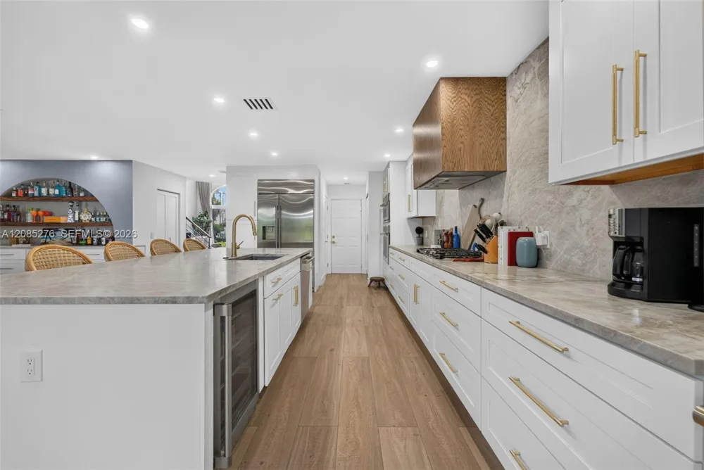 2221 NE 33rd Ave #2221 Fort Lauderdale, FL 33305