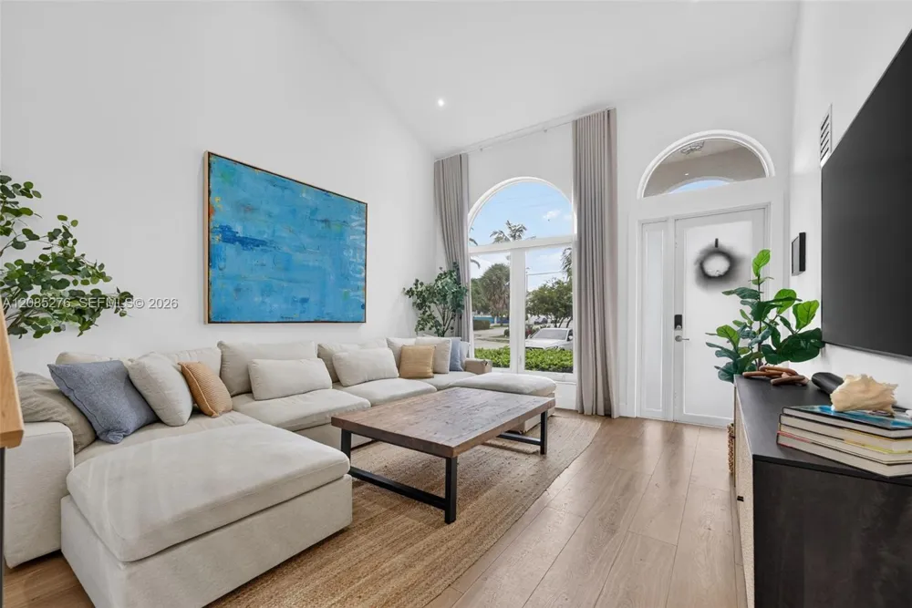 2221 NE 33rd Ave #2221 Fort Lauderdale, FL 33305