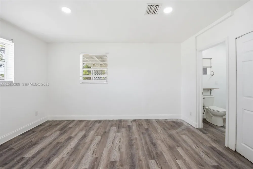 4621 SW 31st Dr West Park, FL 33023
