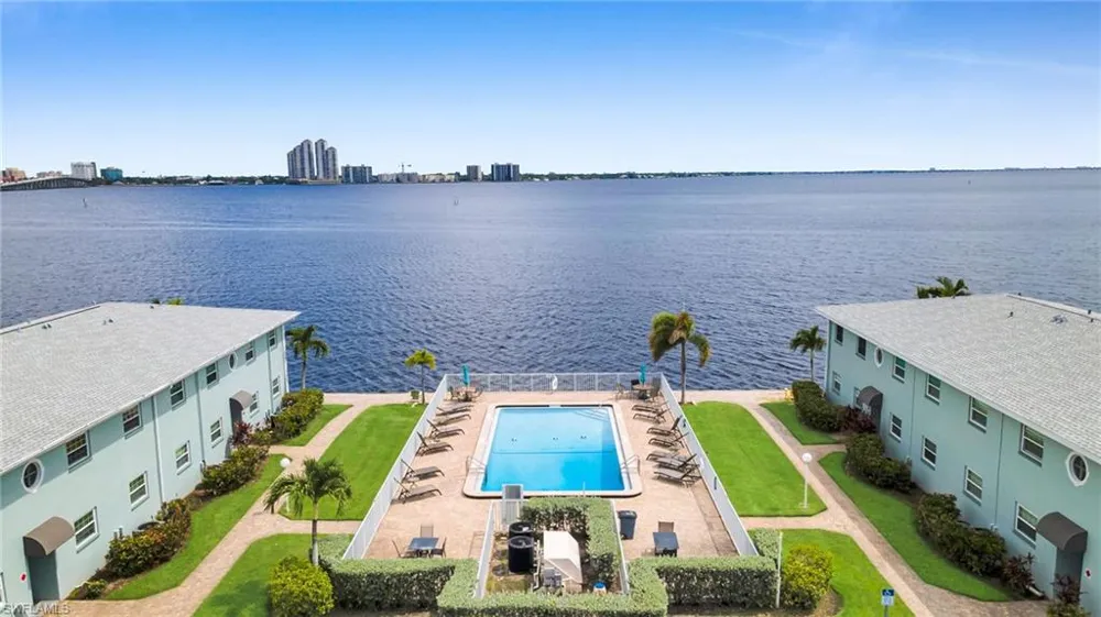 3338 Key Drive #4 North Fort Myers, FL 33903