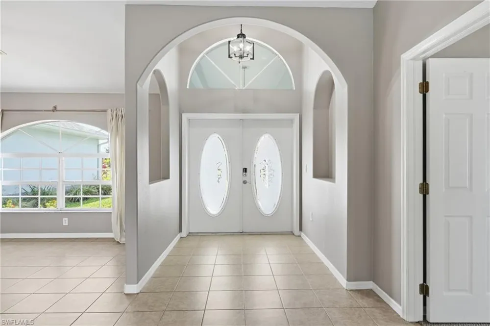 413 NW 17th Place Cape Coral, FL 33993